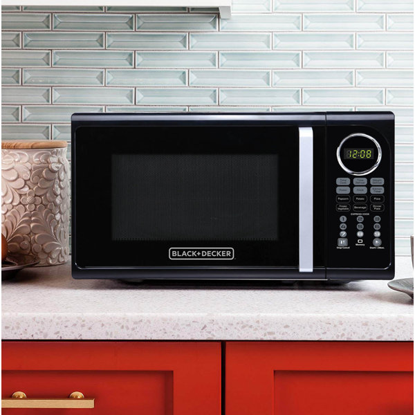 Black + Decker BLACK+DECKER 0.9 Cubic Feet Countertop Microwave